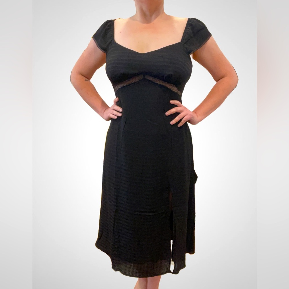 RIHOAS Black Midi Dress with Cap Sleeves